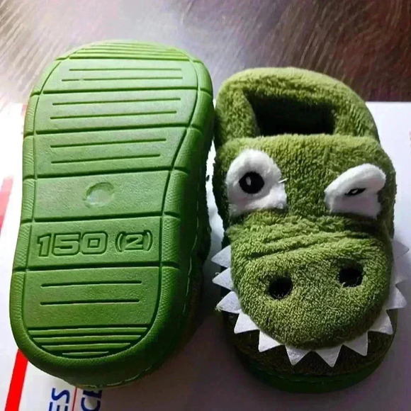 Alligator slipper shoes toddler size 8/150 - Picture 1 of 3